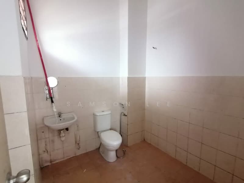 Rumah Teres 2 Tingkat untuk Dijual di Saujana Rawang (Rawang) - Samson Lee - Bathroom - PropertyGuru.com.my
