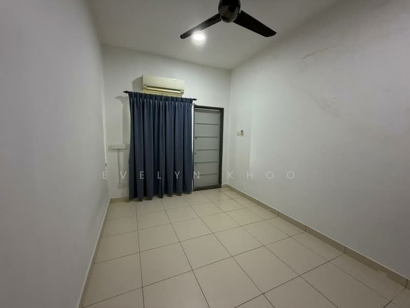 2-storey Terraced House for Sale in Bandar Tasik Puteri (Rawang) - Evelyn Khoo - Room - PropertyGuru.com.my