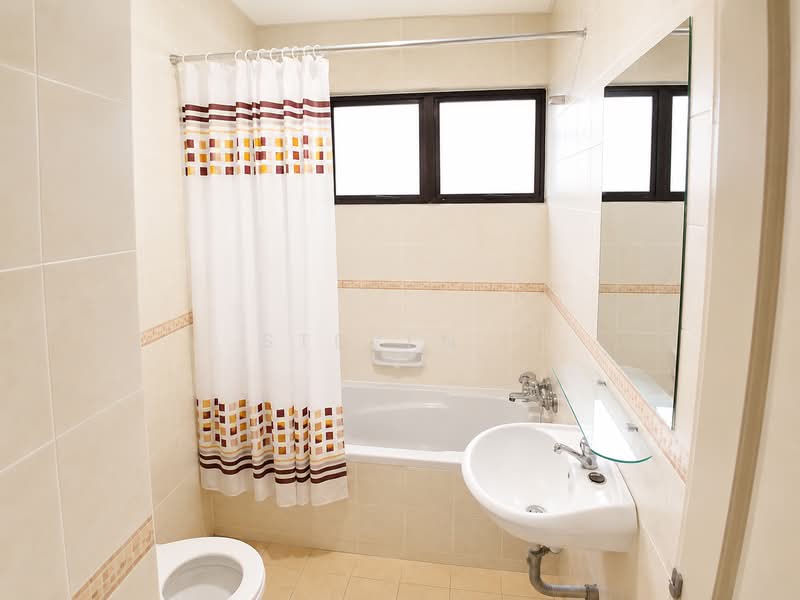 Kondominium untuk Dijual di Golf Vista Resort Homes - Steven . - Bathroom - PropertyGuru.com.my