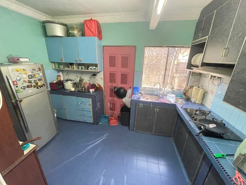Rumah Teres 2 Tingkat untuk Dijual di Taman Sri Gombak (Gombak) - Ken Lai - Kitchen - PropertyGuru.com.my