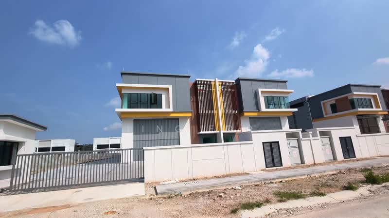 Semi-D Factory for Sale in Puncak Alam (Selangor) - Jing Foo - Exterior - PropertyGuru.com.my