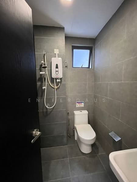 Servis Apartment untuk Disewa di Neu Suites - En Ferdaus - Bathroom - PropertyGuru.com.my