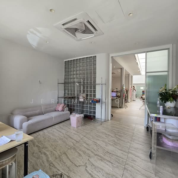 2-storey Terraced House for Rent in Titiwangsa (Kuala Lumpur) - Jeremy Yong - Living Room - PropertyGuru.com.my