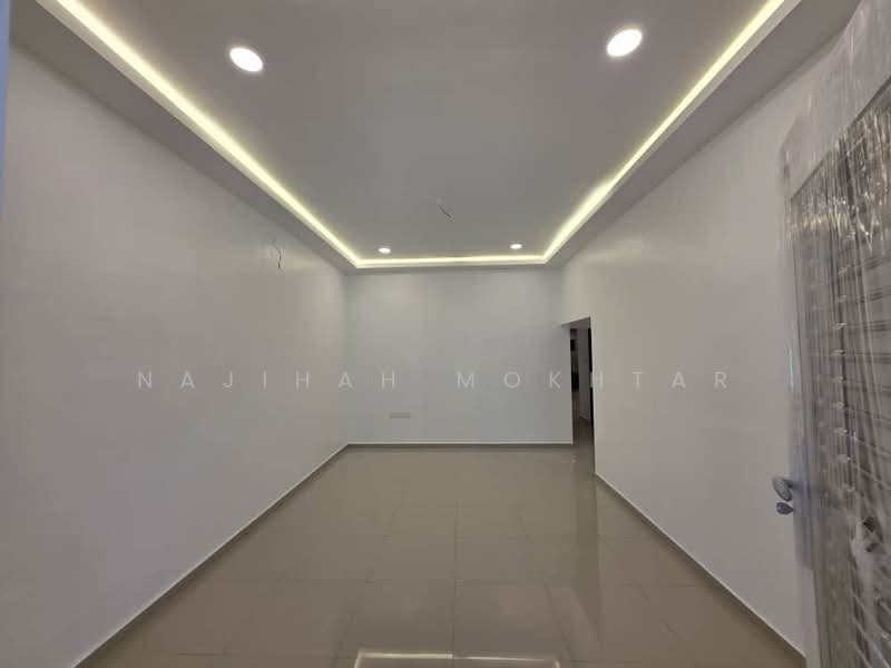 1-storey Terraced House for Sale in Taman Melawis (Klang) - Najihah Mokhtar - PropertyGuru.com.my