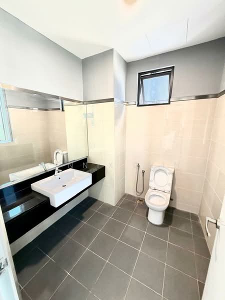 Office for Rent in Taman Desa (Kuala Lumpur) - Dennix Chin - Bathroom - PropertyGuru.com.my