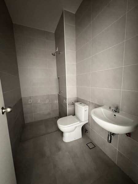 Rumah Teres 2 Tingkat untuk Dijual di Taman Ekoflora (Johor Bahru) - Daphne Lee - Bathroom - PropertyGuru.com.my
