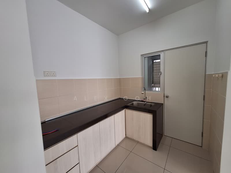 Servis Apartment untuk Dijual di Maxim Residences - Alex Goh - Kitchen - PropertyGuru.com.my