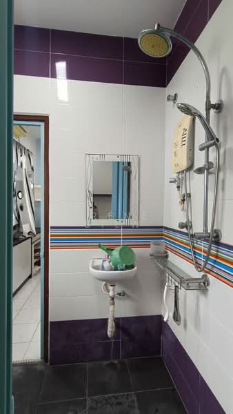 Rumah Teres 2 Tingkat untuk Dijual di Taman Bidara (Seremban) - Irene Siew - Bathroom - PropertyGuru.com.my