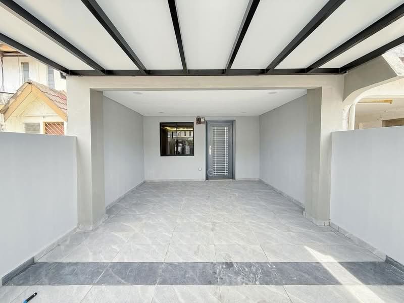 2-storey Terraced House for Sale in Bandar Seri Alam (Masai) - Hong . - Exterior - PropertyGuru.com.my