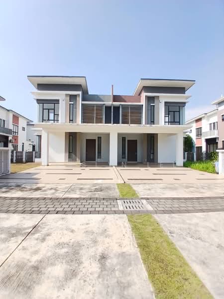 Rumah Berkembar untuk Dijual di Setia Ecohill (Semenyih) - Jesslyn Lee - Exterior - PropertyGuru.com.my