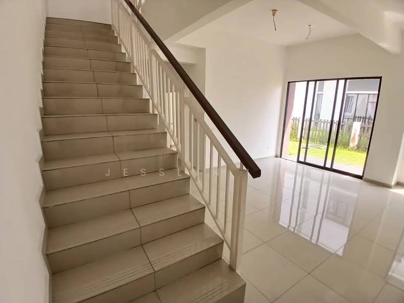 Rumah Berkembar untuk Dijual di Setia Ecohill (Semenyih) - Jesslyn Lee - Entrance - PropertyGuru.com.my
