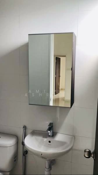 Service Residence for Sale at Seasons Garden Residences - Amirul Ashraff - Bathroom - PropertyGuru.com.my