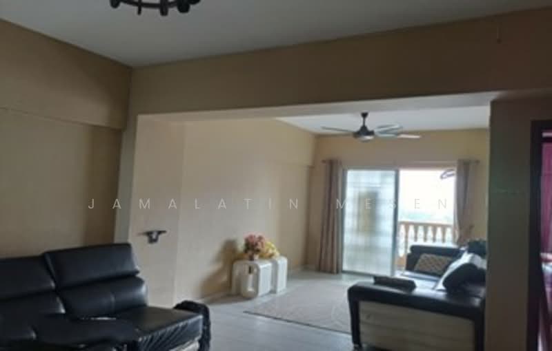 Pangsapuri untuk Disewa di Pangsapuri Sri Cempaka - Jamalatin Mesen - Living Room - PropertyGuru.com.my
