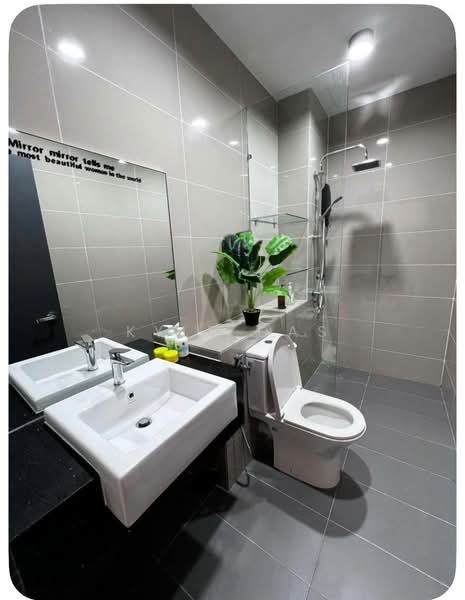 Servis Apartment untuk Disewa di Sunway Grid Residence - Kyle Das - Bathroom - PropertyGuru.com.my