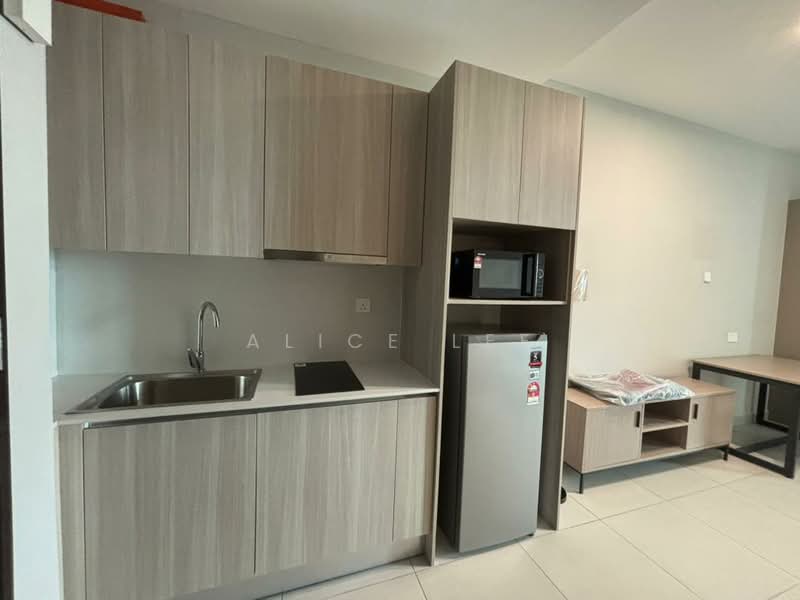 Servis Apartment untuk Disewa di Dorsett Waterfront Subang - Alice Lee - Kitchen - PropertyGuru.com.my