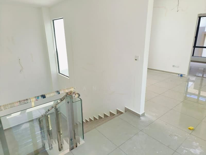 Rumah Berkembar untuk Dijual di Ayer Keroh (Melaka) - Ivan Goh - PropertyGuru.com.my