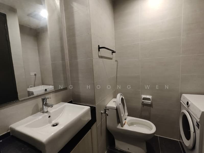 Condominium for Rent at Queensville - Chang Hoong Wen - Bathroom - PropertyGuru.com.my