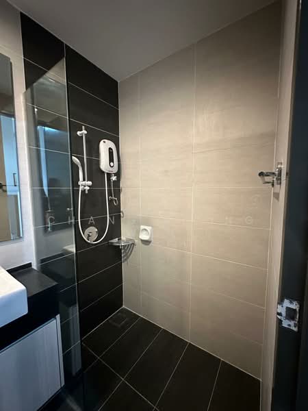 Kondominium untuk Disewa di Queensville - Chang Hoong Wen - Bathroom - PropertyGuru.com.my