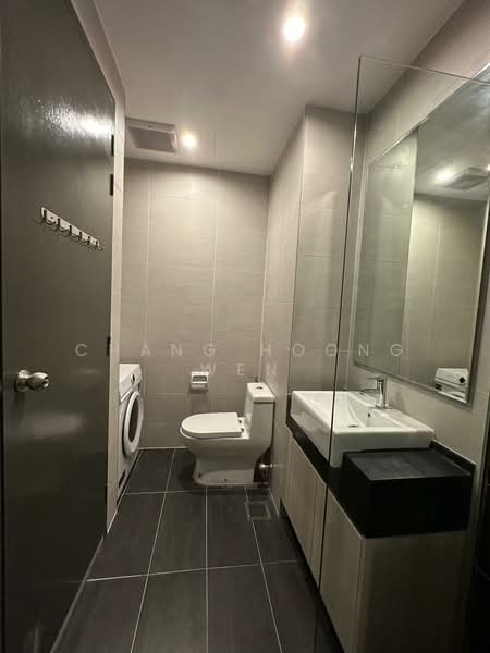 Kondominium untuk Disewa di Queensville - Chang Hoong Wen - Bathroom - PropertyGuru.com.my
