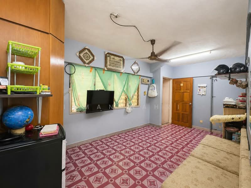 Flat for Sale at Flat Pandan Jaya - Ilman Nahri - Living Room - PropertyGuru.com.my