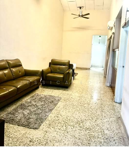 Rumah Teres 1 Tingkat untuk Disewa di Taman Pelangi (Johor Bahru) - Jessica Boey - Living Room - PropertyGuru.com.my