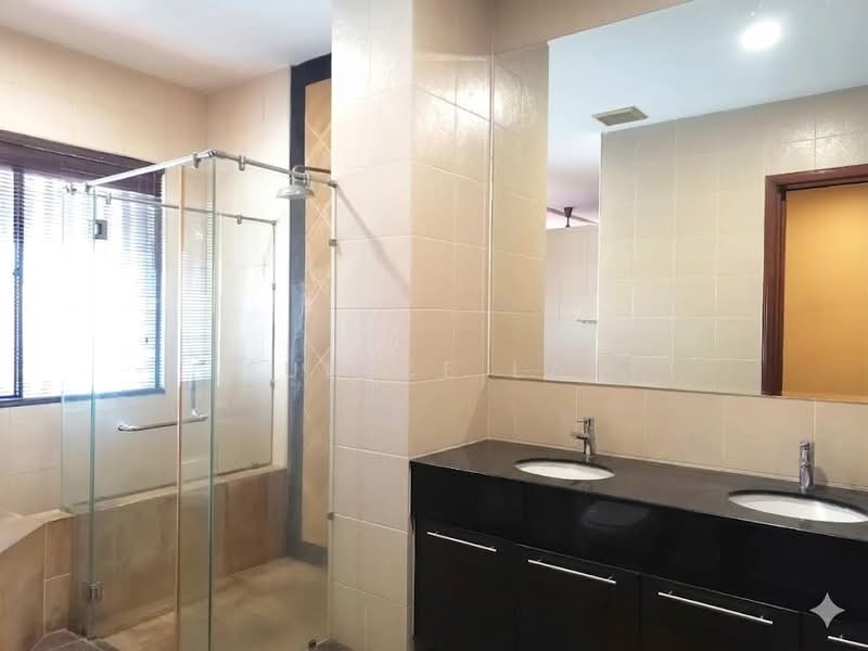 Rumah Teres 2 Tingkat untuk Dijual di Bukit Rahman Putra (Sungai Buloh) - Eunice Lai - Bathroom - PropertyGuru.com.my
