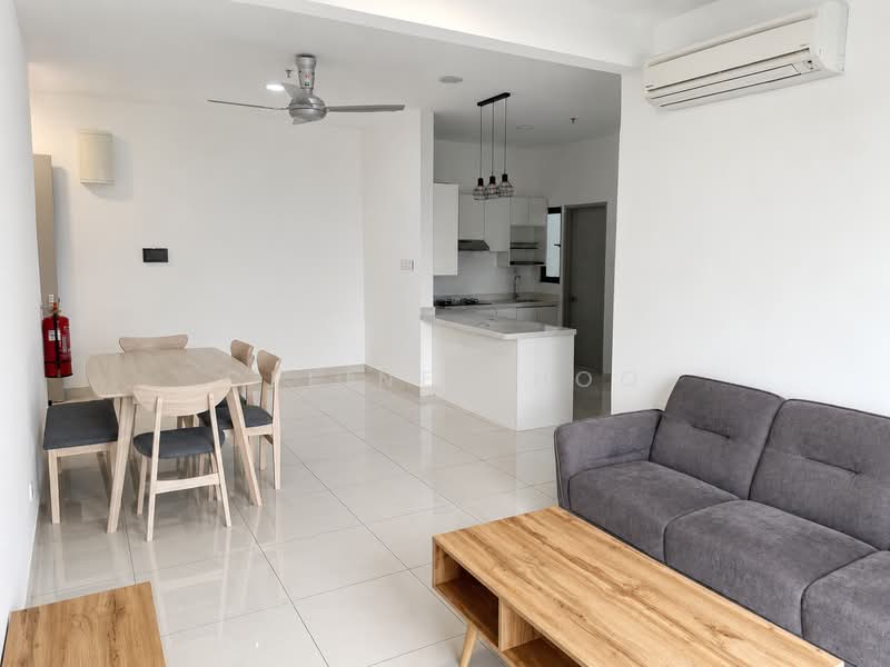 Servis Apartment untuk Disewa di Ten Kinrara - Celine Shoo - Living Room - PropertyGuru.com.my