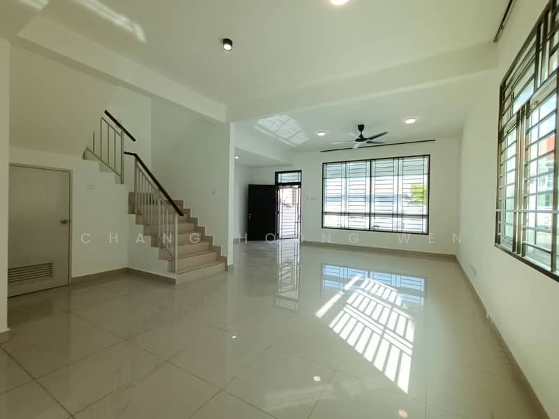 Rumah Teres 2 Tingkat untuk Disewa di Taman Sri Penawar (Pengerang) - Chang Hoong Wen - Living Room - PropertyGuru.com.my