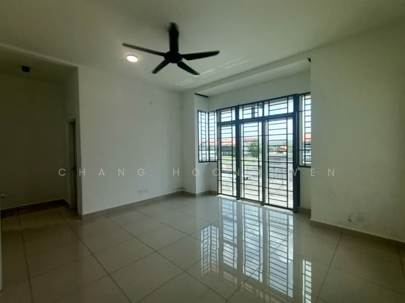 2-storey Terraced House for Rent in Taman Sri Penawar (Pengerang) - Chang Hoong Wen - Living Room - PropertyGuru.com.my