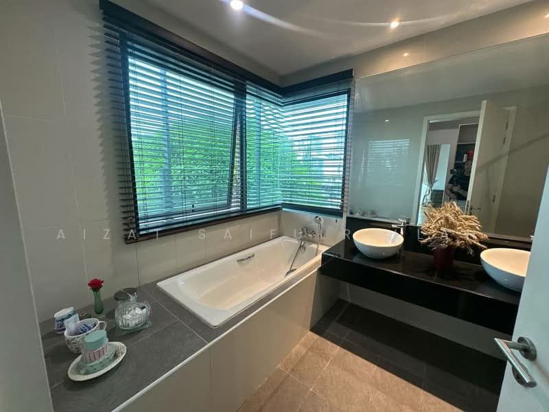 Bungalow for Sale in Cyberjaya (Selangor) - Aizat Saifulrullah - Bathroom - PropertyGuru.com.my