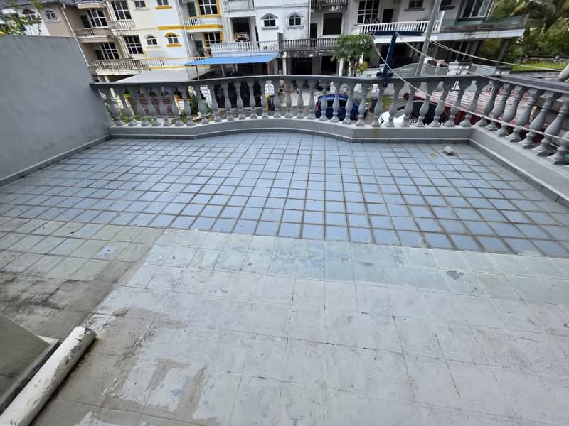 3-storey Terraced House for Sale in Taman Pulai Utama (Skudai) - Jameson Choo - Exterior - PropertyGuru.com.my