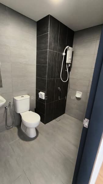 Kediaman Servis untuk Disewa di The New Duo @ Edumetro - Eric Lim - Bathroom - PropertyGuru.com.my