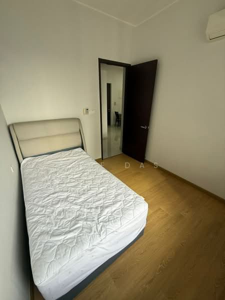 Condominium for Rent at Royal Strand @ Country Garden Danga Bay - Kyle Das - Bedroom - PropertyGuru.com.my