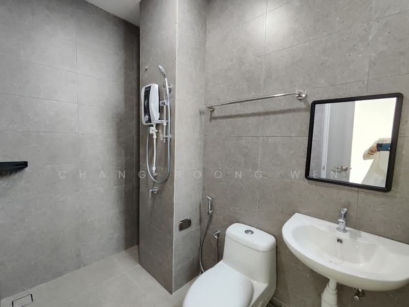 Condominium for Sale at Verando Residence - Chang Hoong Wen - Bathroom - PropertyGuru.com.my