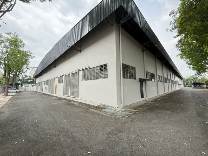 Detached Factory for Rent in Taman Perindustrian Sime Uep (Subang Jaya) - Raymond Siew - Exterior - PropertyGuru.com.my