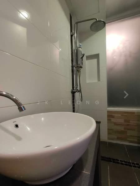 Service Residence for Sale at Ritze Perdana 2 - JK Leong - Bathroom - PropertyGuru.com.my