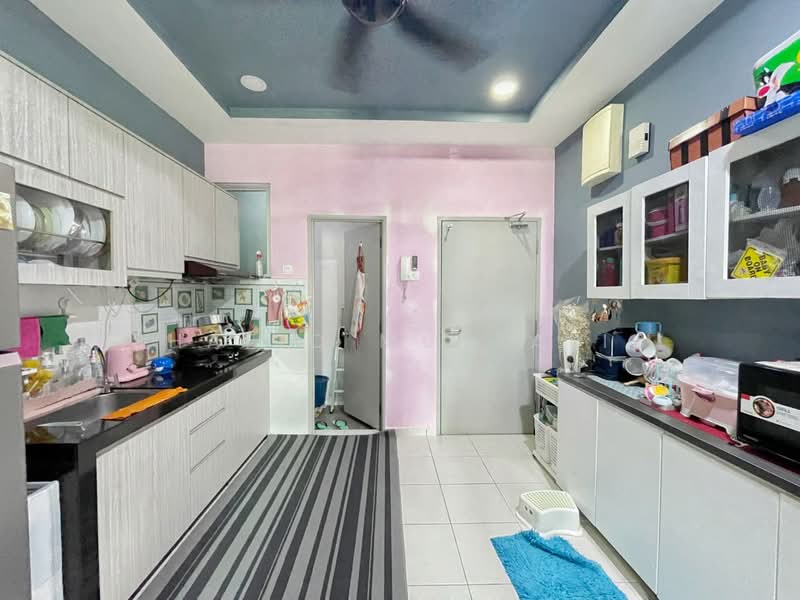 Service Residence for Sale at The Zizz @ Damansara North - Shafiq Muttalib - Kitchen - PropertyGuru.com.my