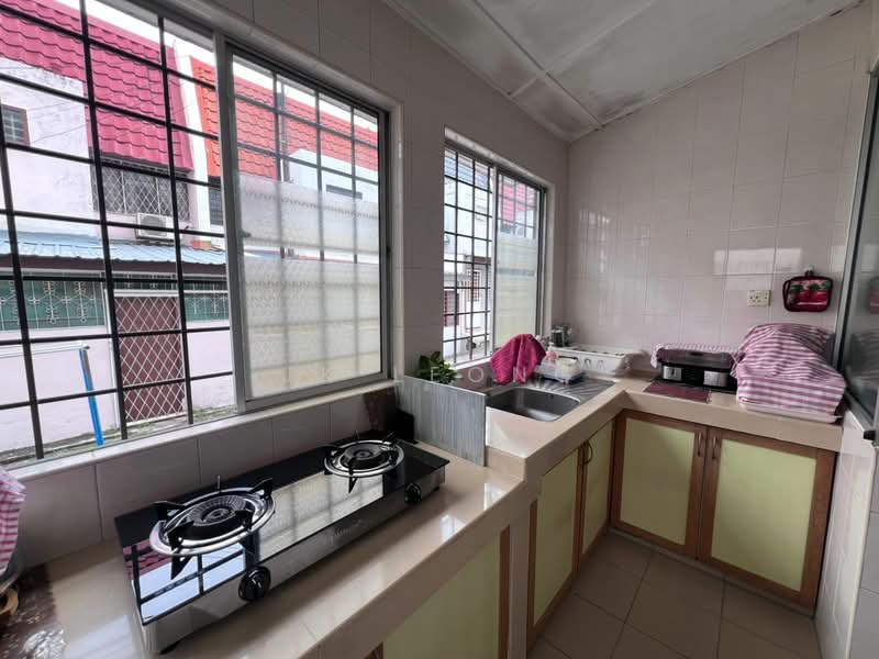 Semi-Detached House for Sale in SS18 (Subang Jaya) - JK Leong - Kitchen - PropertyGuru.com.my