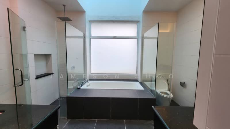 Rumah Banglo untuk Dijual di Taman Desa Tebrau (Tebrau) - Jameson Choo - Bathroom - PropertyGuru.com.my