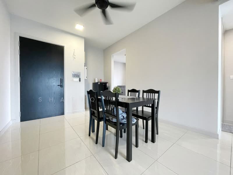 Service Residence for Sale at Datum Jelatek (LINQ Sky Residence) - Shafiq Muttalib - Dining Room - PropertyGuru.com.my
