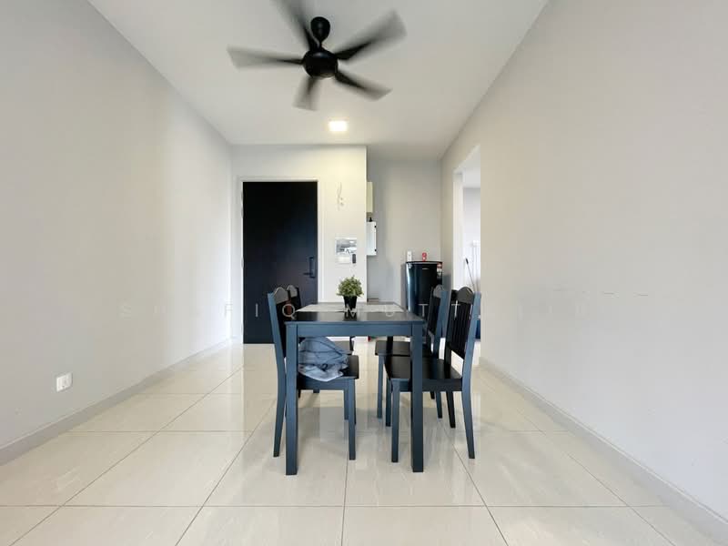 Service Residence for Sale at Datum Jelatek (LINQ Sky Residence) - Shafiq Muttalib - Dining Room - PropertyGuru.com.my