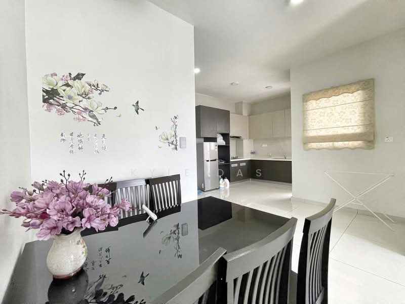 Condominium for Rent at Bay Point @ Country Garden Danga Bay - Kyle Das - Dining Room - PropertyGuru.com.my