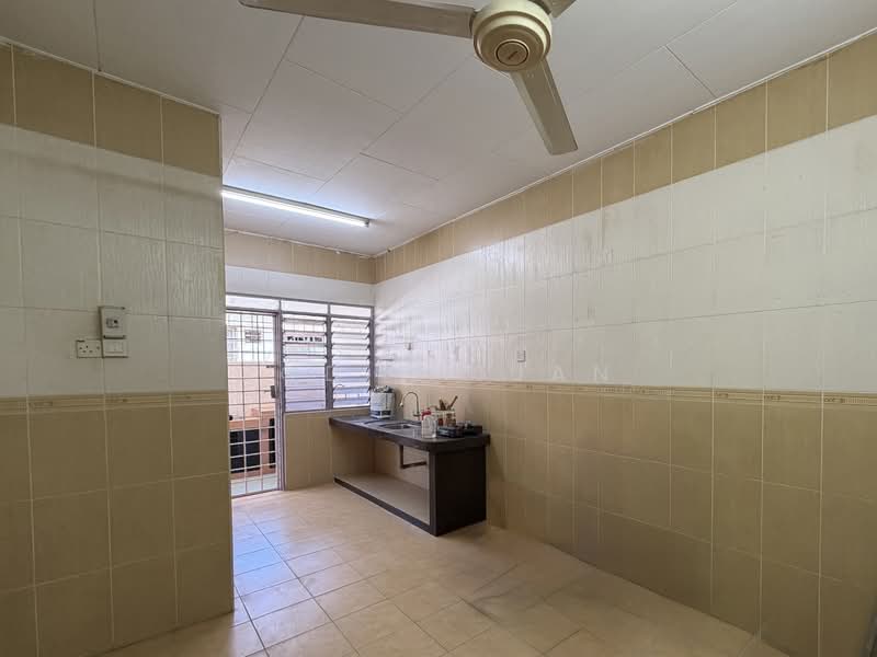 1-storey Terraced House for Sale in Taman Sri Rapat (Ipoh) - Jodie Kuan - Dry Kitchen - PropertyGuru.com.my