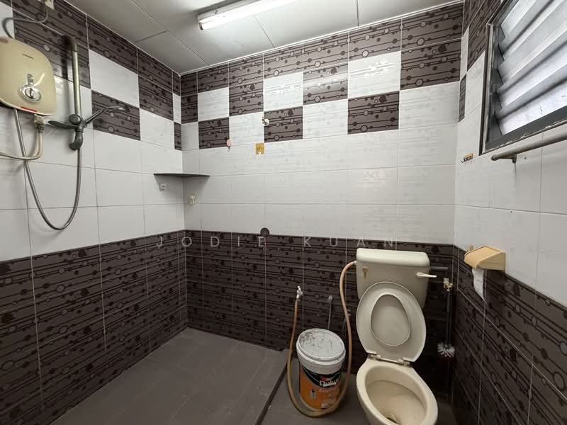1-storey Terraced House for Sale in Taman Sri Rapat (Ipoh) - Jodie Kuan - Bathroom - PropertyGuru.com.my