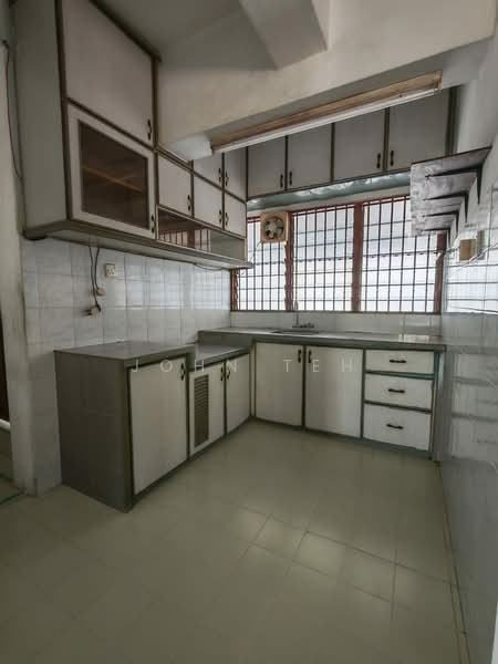 Apartment for Sale at Aquamarine - John Teh - Kitchen - PropertyGuru.com.my