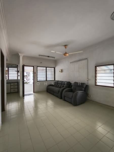 Apartment for Sale at Aquamarine - John Teh - Living Room - PropertyGuru.com.my
