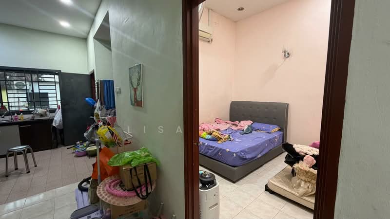 Rumah Teres 1-Tingkat untuk Dijual di Taman Pulai Utama (Skudai) - Lisa Yeo - Bedroom - PropertyGuru.com.my