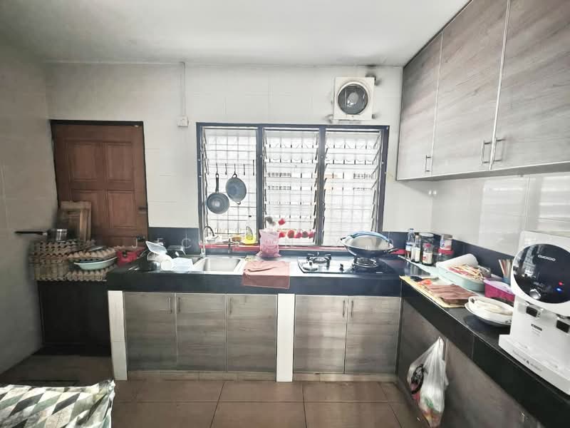 Rumah Teres 1.5 Tingkat untuk Dijual di Kepong Baru (Kepong) - Jecelyn Yeoh - Kitchen - PropertyGuru.com.my