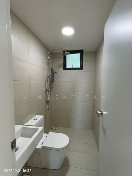 Kondominium untuk Disewa di 3 Residence - Vincent Tan - Bathroom - PropertyGuru.com.my