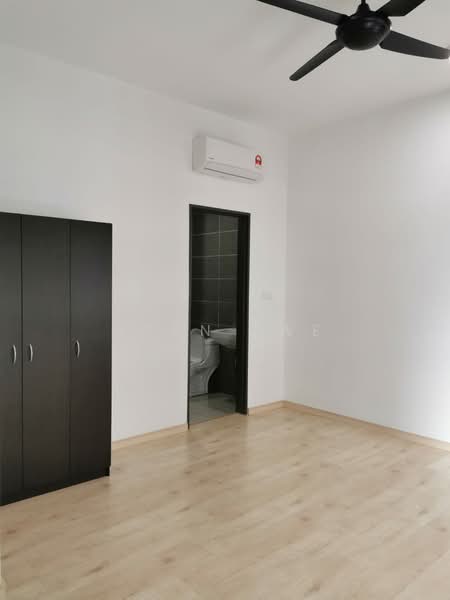 Condominium for Sale at The Henge - Ryan Swe - Interior - PropertyGuru.com.my